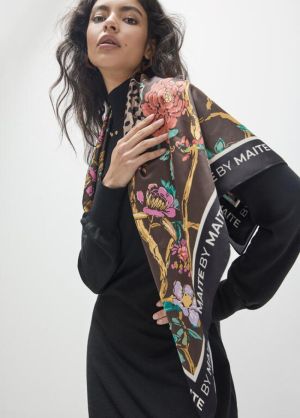 Foulard M imprimé floral 90×90 Negro-Naranja